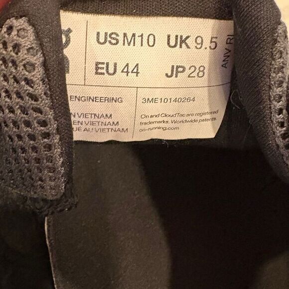 On Running Sneaker Cloudrunner Mens Size 10 Black $160.00 - Picture 7 of 7